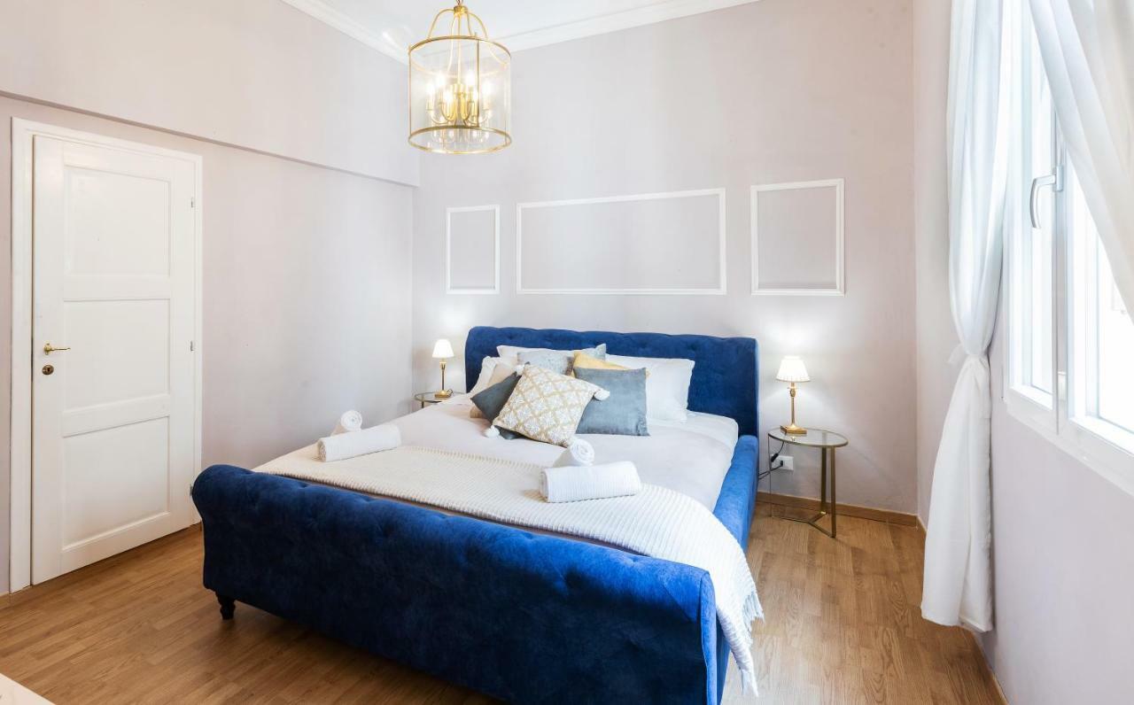 Historic Center Palace - Huge 4 Bedrooms Santa Croce Apartment - By LikehomeФлоренція Екстер'єр фото