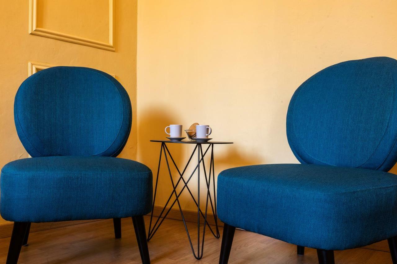 Historic Center Palace - Huge 4 Bedrooms Santa Croce Apartment - By LikehomeФлоренція Екстер'єр фото